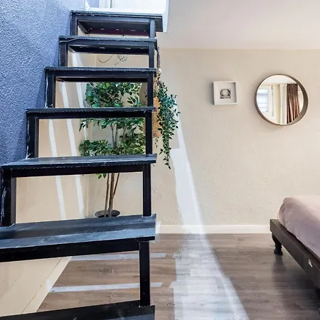 Lägenhet Refreshing Duplex Flat With Jacuzzi In Sisli *